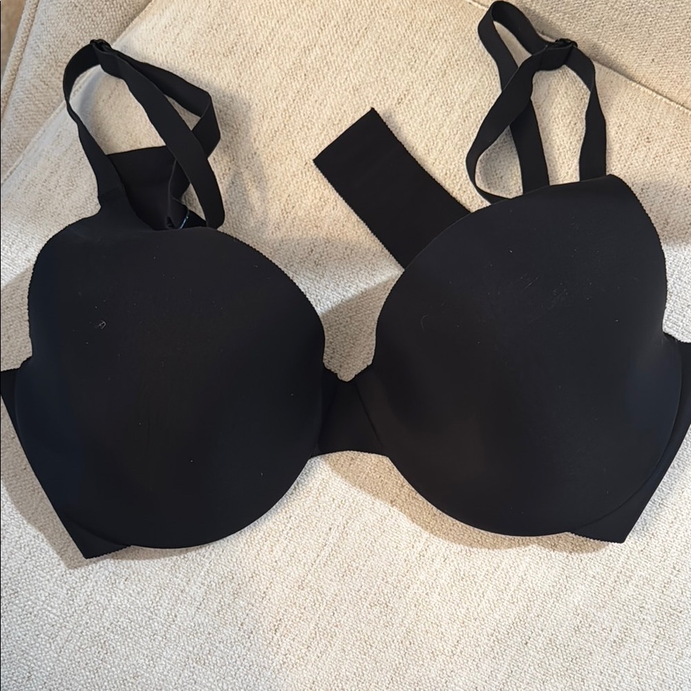 Victoria's Secret Black Full Coverage Bra with Molded Cups